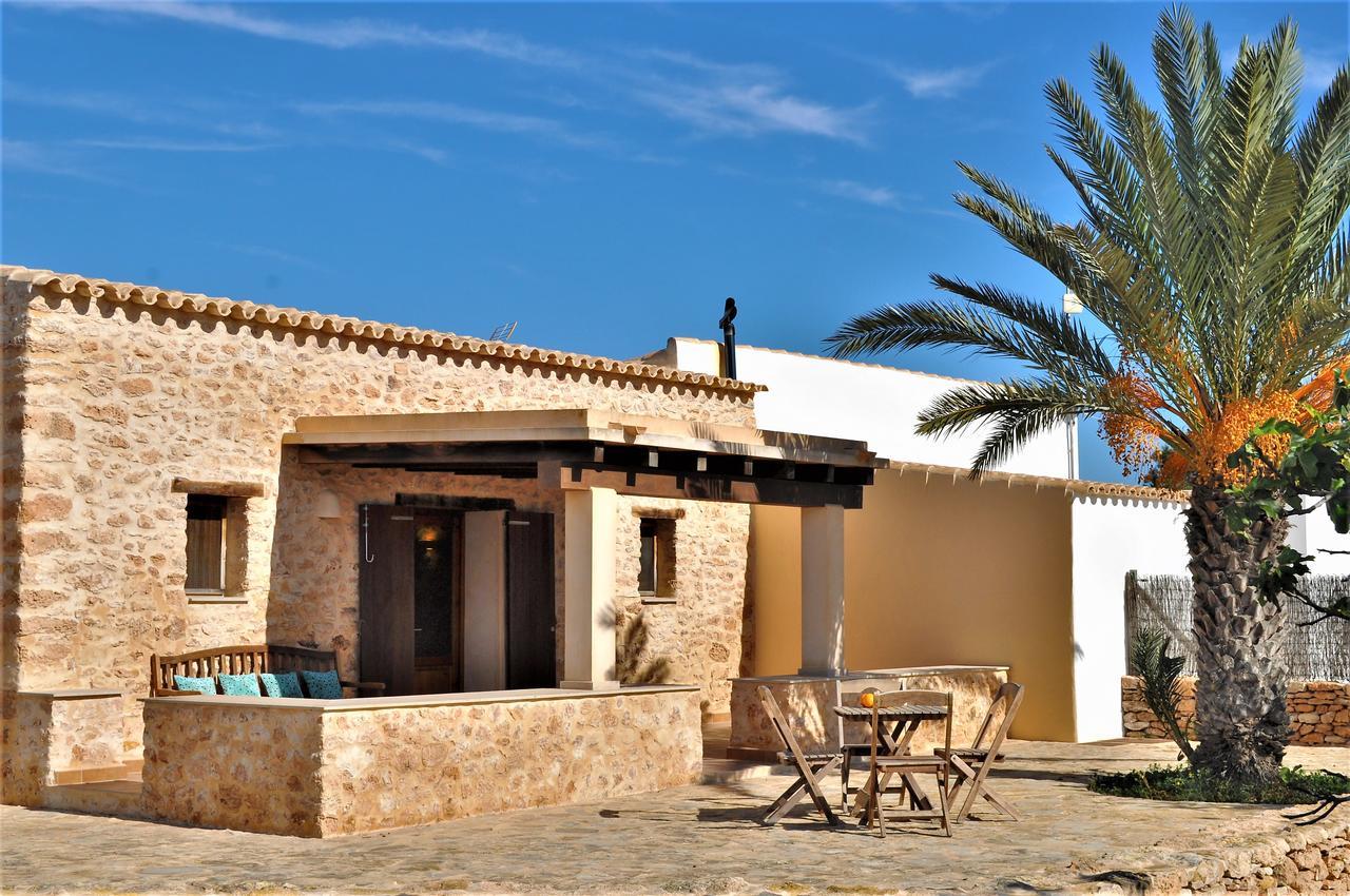 Siamoformentera Analissa Villa San Francisco Javier Buitenkant foto